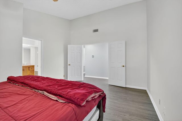 5530 Coach House Circle E, Boca Raton, FL 33486