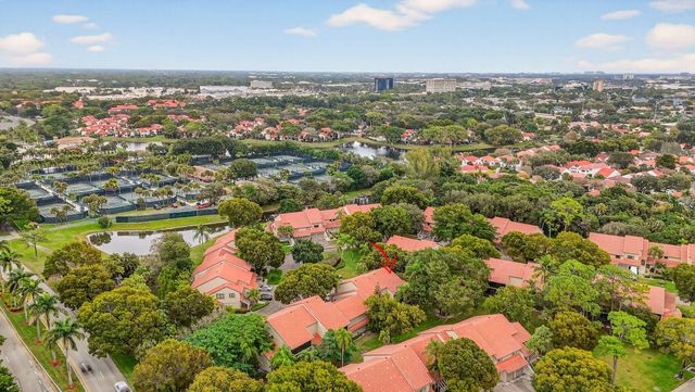5530 Coach House Circle E, Boca Raton, FL 33486