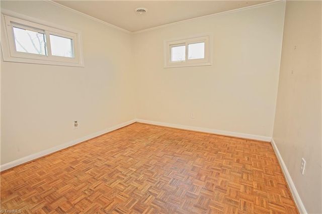 3205 London Road, Greensboro, NC 27405