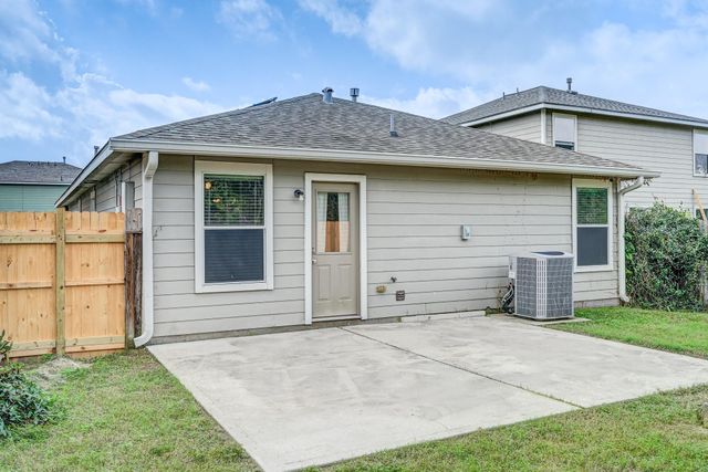 7527 Kennemer Drive, Humble, TX 77338