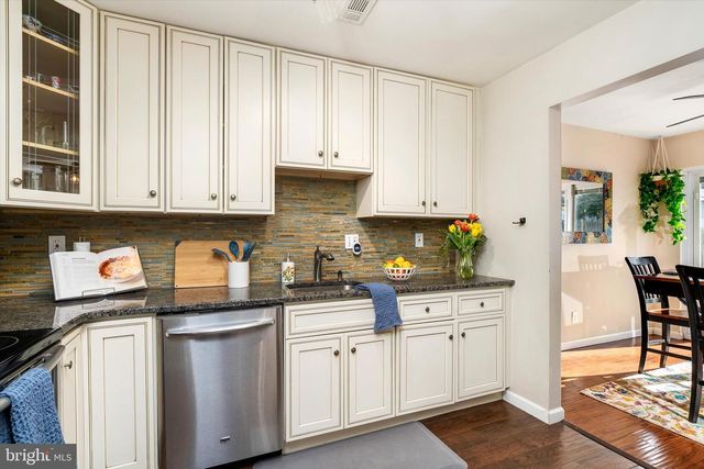10 N HILL DR, Westampton, NJ 08060