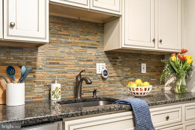 10 N HILL DR, Westampton, NJ 08060