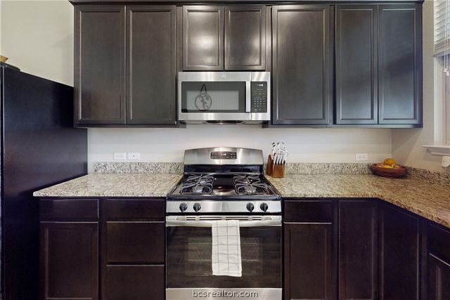 2071 Positano Loop, Bryan, TX 77808