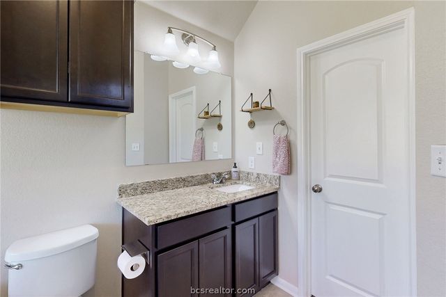 2071 Positano Loop, Bryan, TX 77808