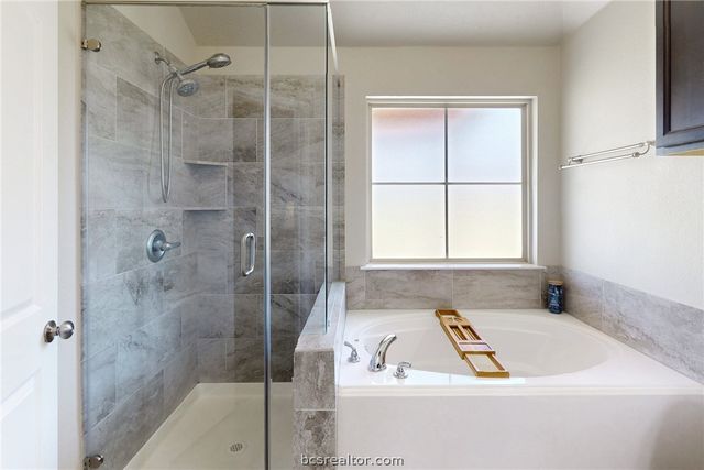 2071 Positano Loop, Bryan, TX 77808