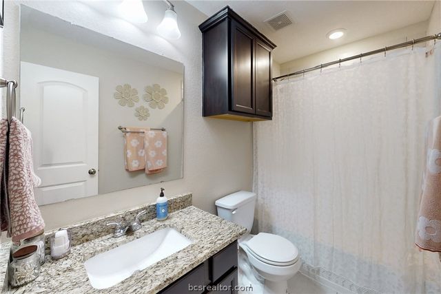 2071 Positano Loop, Bryan, TX 77808