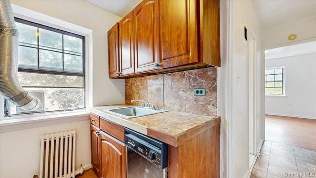 144-15 78th Rd 3A, Kew Garden Hills, NY 11367