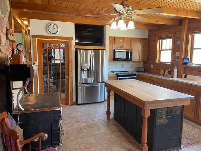 533 Juniper Hill Road, Stoddard, NH 03464