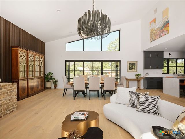 353 Lakeview Boulevard, New Braunfels, TX 78130