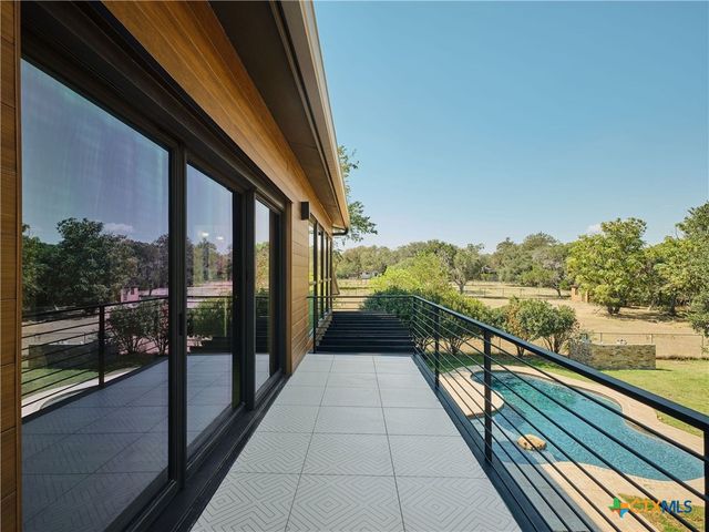 353 Lakeview Boulevard, New Braunfels, TX 78130