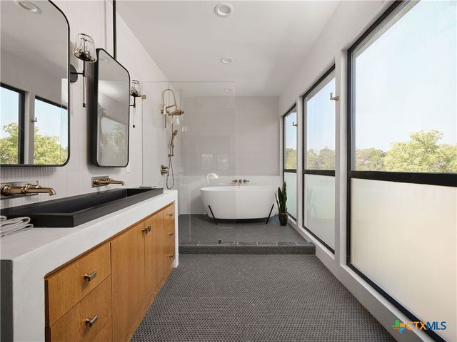 353 Lakeview Boulevard, New Braunfels, TX 78130