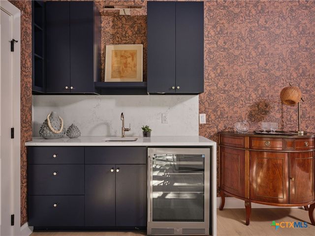 353 Lakeview Boulevard, New Braunfels, TX 78130