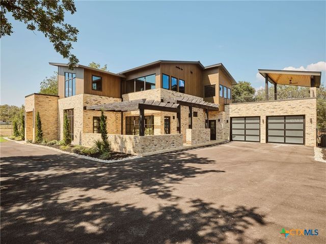 353 Lakeview Boulevard, New Braunfels, TX 78130