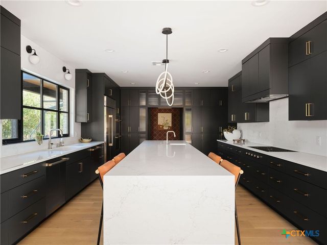 353 Lakeview Boulevard, New Braunfels, TX 78130