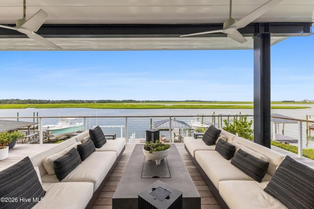20 Pelican Drive, Wrightsville Beach, NC 28480