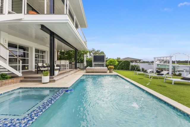20 Pelican Drive, Wrightsville Beach, NC 28480