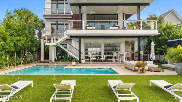 20 Pelican Drive, Wrightsville Beach, NC 28480