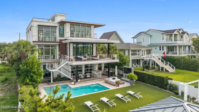 20 Pelican Drive, Wrightsville Beach, NC 28480