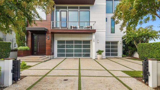 20 Pelican Drive, Wrightsville Beach, NC 28480