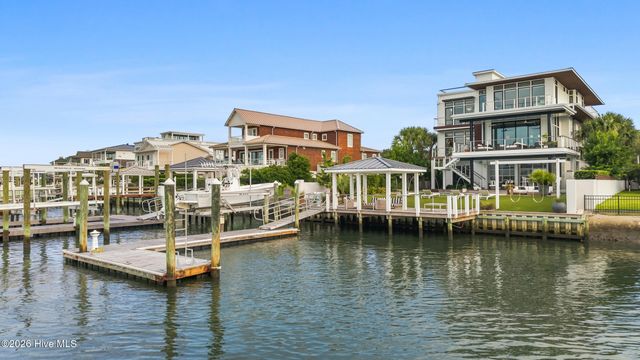 20 Pelican Drive, Wrightsville Beach, NC 28480