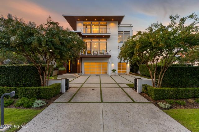 20 Pelican Drive, Wrightsville Beach, NC 28480