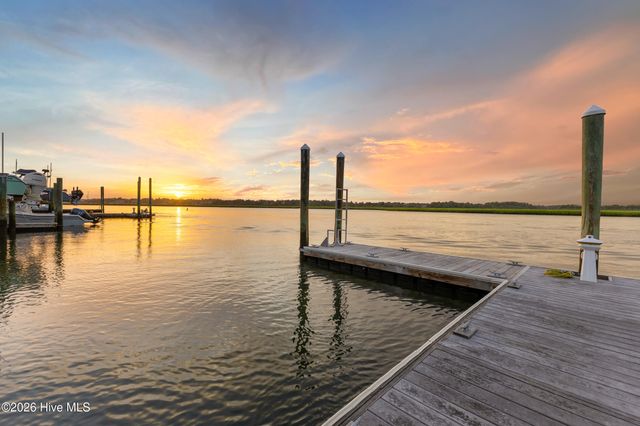 20 Pelican Drive, Wrightsville Beach, NC 28480