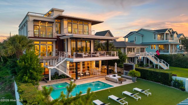 20 Pelican Drive, Wrightsville Beach, NC 28480