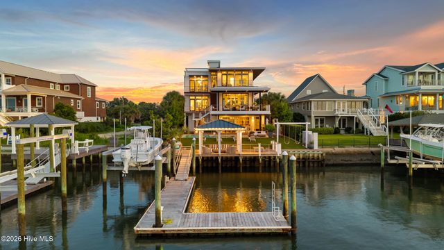 20 Pelican Drive, Wrightsville Beach, NC 28480