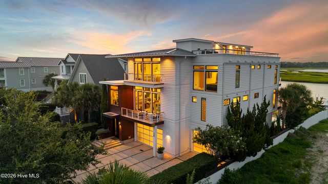 20 Pelican Drive, Wrightsville Beach, NC 28480