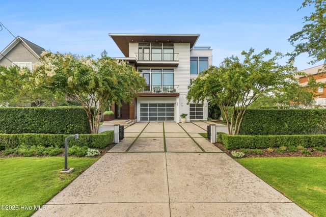 20 Pelican Drive, Wrightsville Beach, NC 28480