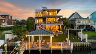 20 Pelican Drive, Wrightsville Beach, NC 28480