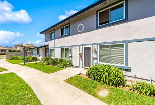 16578 Nube Lane, Huntington Beach, CA 92649