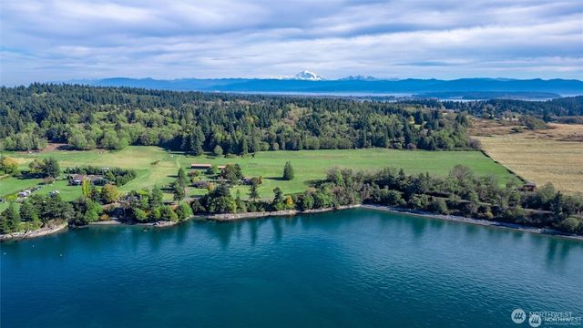 2383 W Shore Drive, Lummi Island, WA 98262