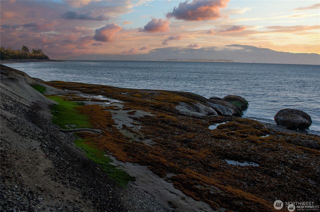 2383 W Shore Drive, Lummi Island, WA 98262