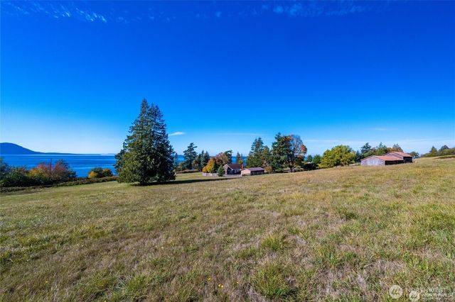 2383 W Shore Drive, Lummi Island, WA 98262