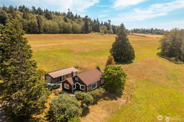 2383 W Shore Drive, Lummi Island, WA 98262