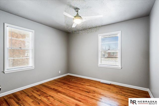 949 N 68th Street, Lincoln, NE 68505