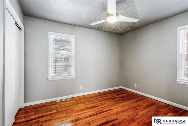 949 N 68th Street, Lincoln, NE 68505