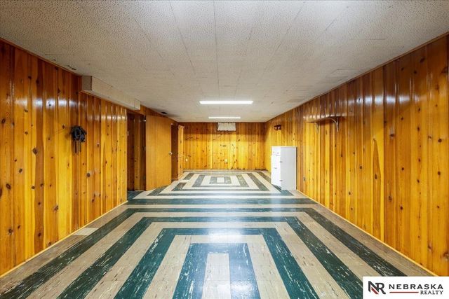 949 N 68th Street, Lincoln, NE 68505