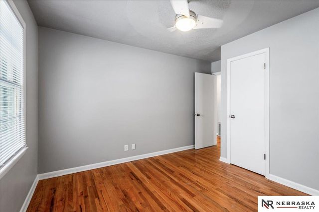 949 N 68th Street, Lincoln, NE 68505