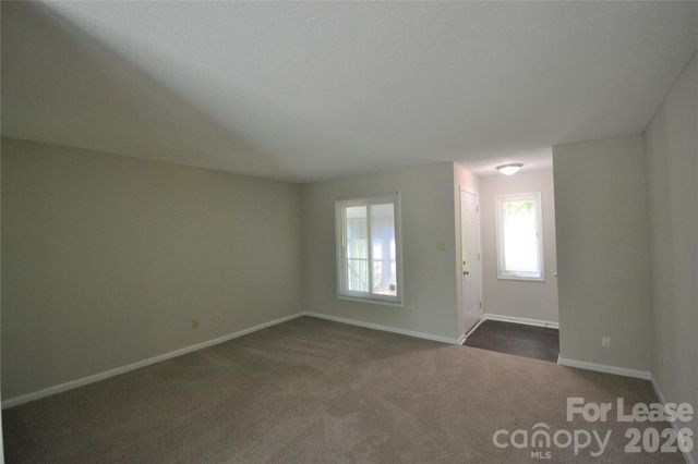 2013 Stoney Point Lane 29, Charlotte, NC 28210