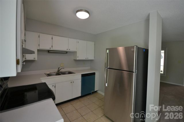 2013 Stoney Point Lane 29, Charlotte, NC 28210