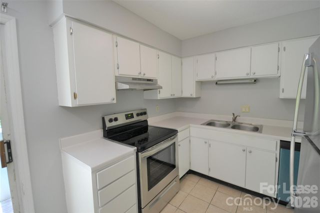 2013 Stoney Point Lane 29, Charlotte, NC 28210