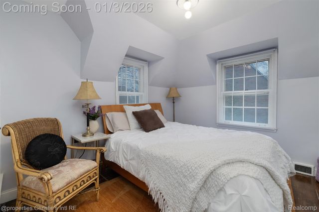 19385 Renfrew Road, Detroit, MI 48221