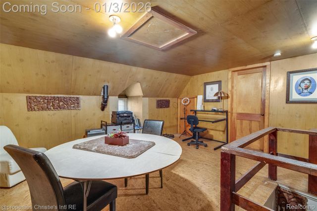 19385 Renfrew Road, Detroit, MI 48221