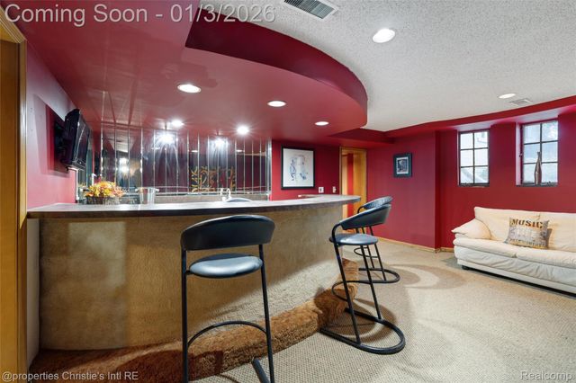 19385 Renfrew Road, Detroit, MI 48221