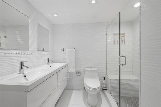 18051 Biscayne Boulevard 1701, Aventura, FL 33160