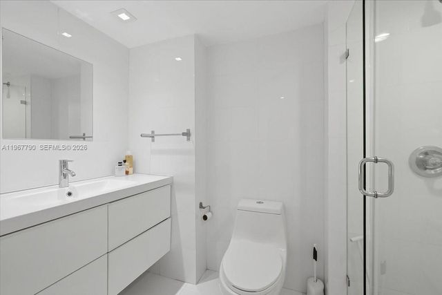 18051 Biscayne Boulevard 1701, Aventura, FL 33160