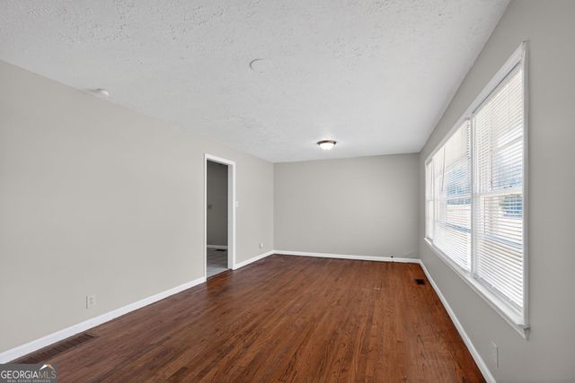 4458 Linecrest Way, Ellenwood, GA 30294