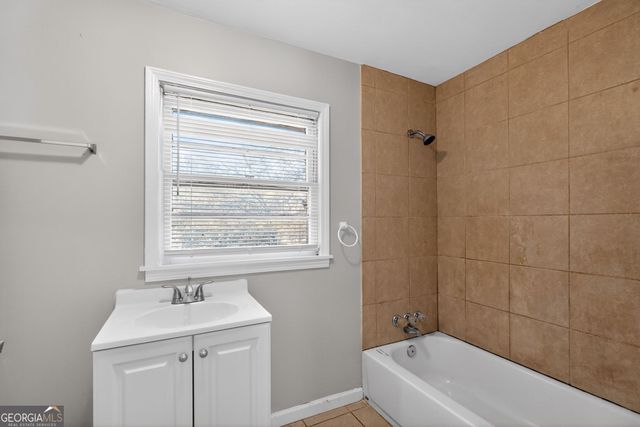 4458 Linecrest Way, Ellenwood, GA 30294